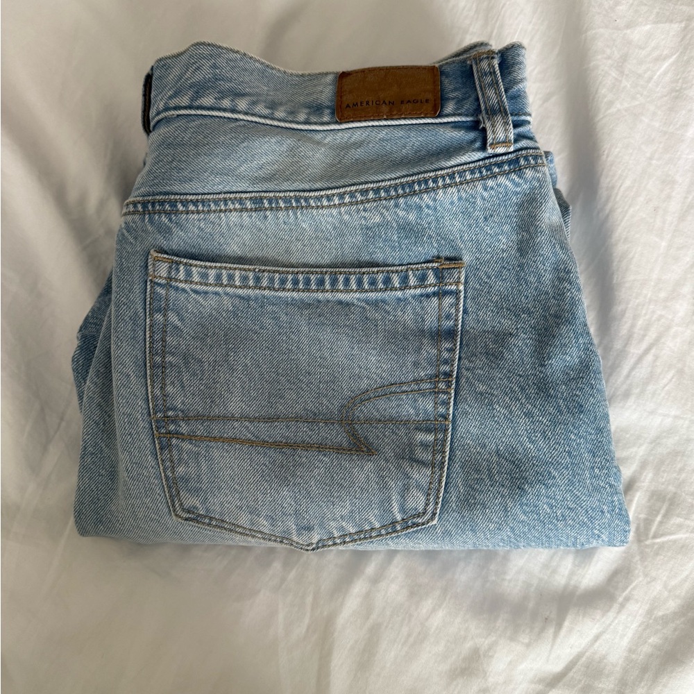 American Eagle Outfitters Women’s Blue Mom Jeans Denim